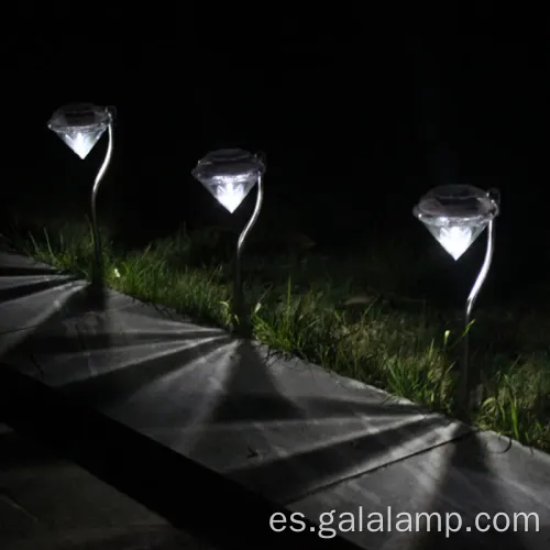 Vibrantes luces de jardín LED impermeables con energía solar